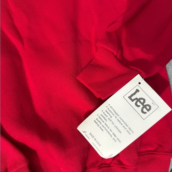 NWT Vintage LEE red sweatshirt size youth Large 10/12 - Picture 2 of 3